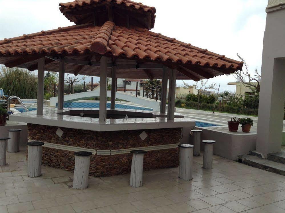 Dias Hotel Apartments Agia Marina Exterior foto